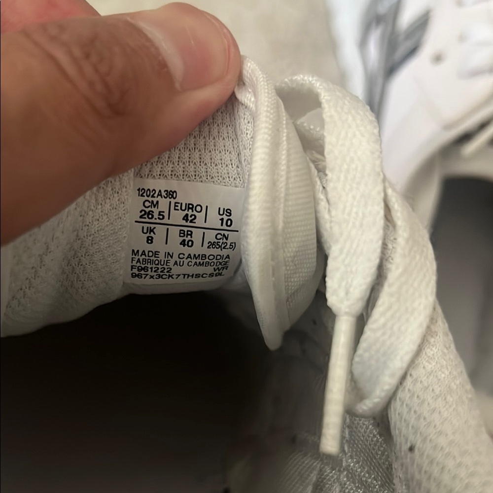 White ASICS Womens Shoe - Picture 6 of 6